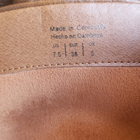 Aldo Tan Leather Boot: size 7.5 - Picture 6 of 6